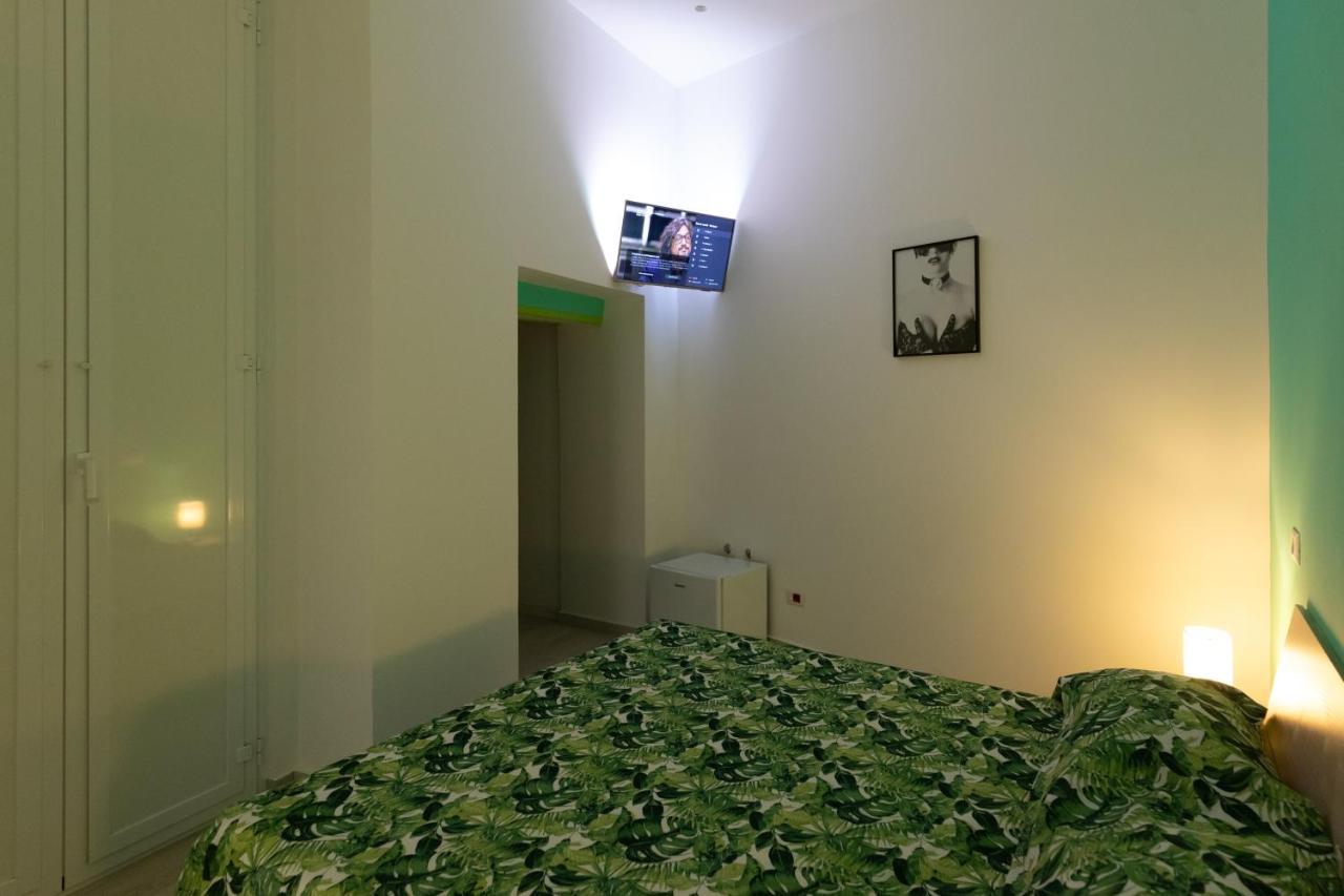 My Brilliant Home With Jacuzzi 2 Steps From St Toledo Neapel Exterior foto